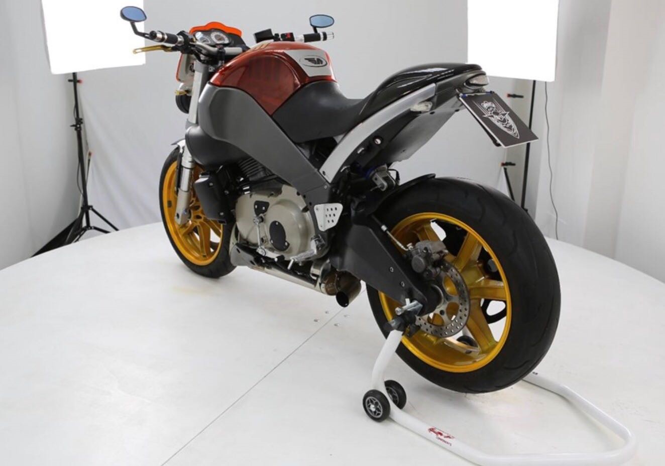 BUELL 3.jpg