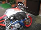 Collettori blu in ceramica, scarico H.P. corse, freccine...
