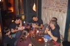 La cena non impedisce di leggere cataloghi su aftermarket Buell.