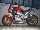 Xb12s di SID  con un bel lucchetto al disco posteriore, cosi' impenna meglio, kit proseries..