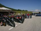 Un panorama di moto e tanto verde